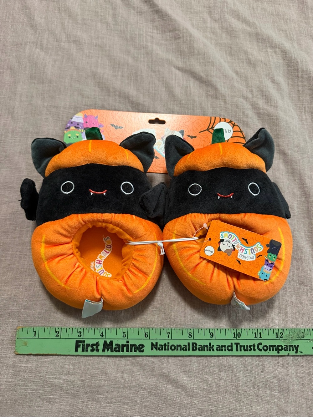 NWT Halloween Pumpkin Bat Squishmallows Kid Slippers Orange & Black Size 11/12